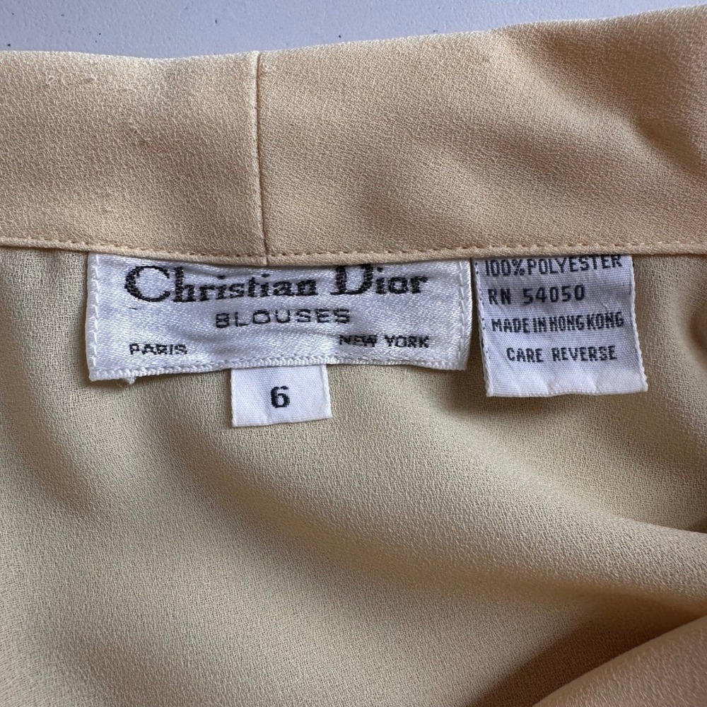 Christian Dior Vintage Yellow Chiffon Button Down Blouse Pleated Shoulder Size 6 - Picture 9 of 16